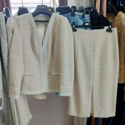 -红领RED COLLAR西装定制体验中心