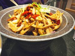-万重锦·人文川菜馆(骡马市店)