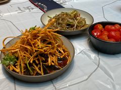 馓子拌皮蛋-巴厘龙虾·榜首油焖大虾(洞庭·艺术洋房店)