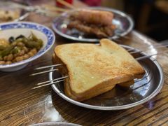 烤面包-红姐龙虾·烧烤·酸菜鱼(二十二年老店)
