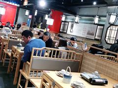 大堂-肖记公安牛肉鱼杂(田林路店)