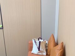 -鑫意棋牌会所(长寿路智慧广场店)