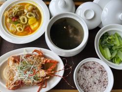-臻康乃馨月子中心(集美店)