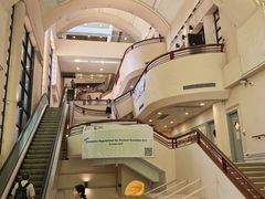 -香港大学