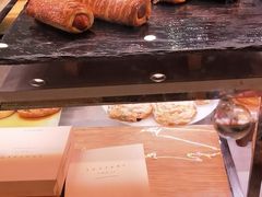 -巴黎贝甜(华堂新辰汇店)