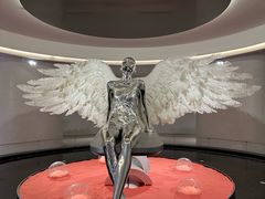 -涨巢·潮玩水疗局