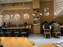 大堂-小桃园·豆浆油条(复兴中路店)