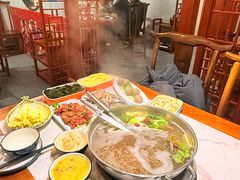 -乡土黄·鲜牛肉火锅·小龙虾(兴业街店)