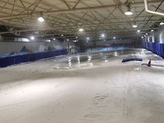 -乔波室内滑雪场
