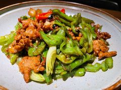 辣椒炒肉-青年公社烤鸭(青年路店)