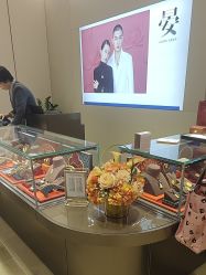 -周生生Chow Sang Sang(先天下店)