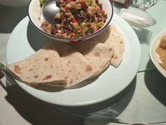 -湘西小馆(滨河路店)