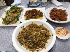 干炒牛河-粤·向群饭店(龙津东路总店)
