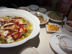 -江渔儿酸菜鱼专门店(明珠广场店)