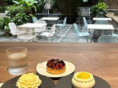 -潮一不贰·法式甜品·生日蛋糕·西式简餐(外滩店)