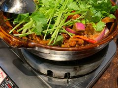 -胡须佬鸡煲四季火锅(海雅缤纷城店)