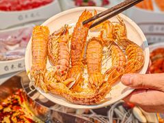 -来龍儿鲜切牛肉自助老火锅