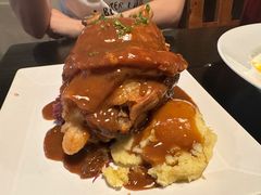 烤猪肘-Husi Bierhaus