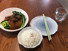 原汁牛腩饭-卖花卖汤(荣祥广场店)