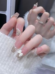 -猪猪女孩日式美睫美甲