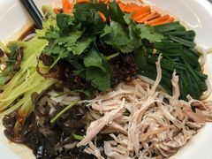 凉拌米线-蔼若春.传承三十年云南菜(金碧公园店)