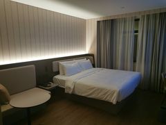 -汉庭(上海虹桥机场新店)