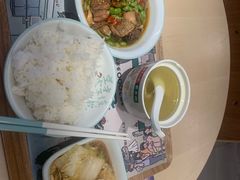 -老乡鸡(上海白玉兰广场店)