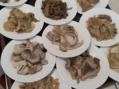 -天宜隆蘑菇宴火锅(石景山旗舰店)