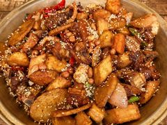 -老钟家烤羊排·敦伊阁清真餐厅胡羊焖饼