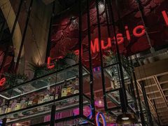 -FOUR PLAY BAR