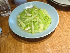 -蜜桃餐厅·伴山(湖滨商业街店)