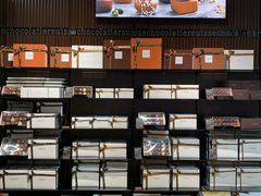 -Laderach 莱德拉(上海环贸iapm店)