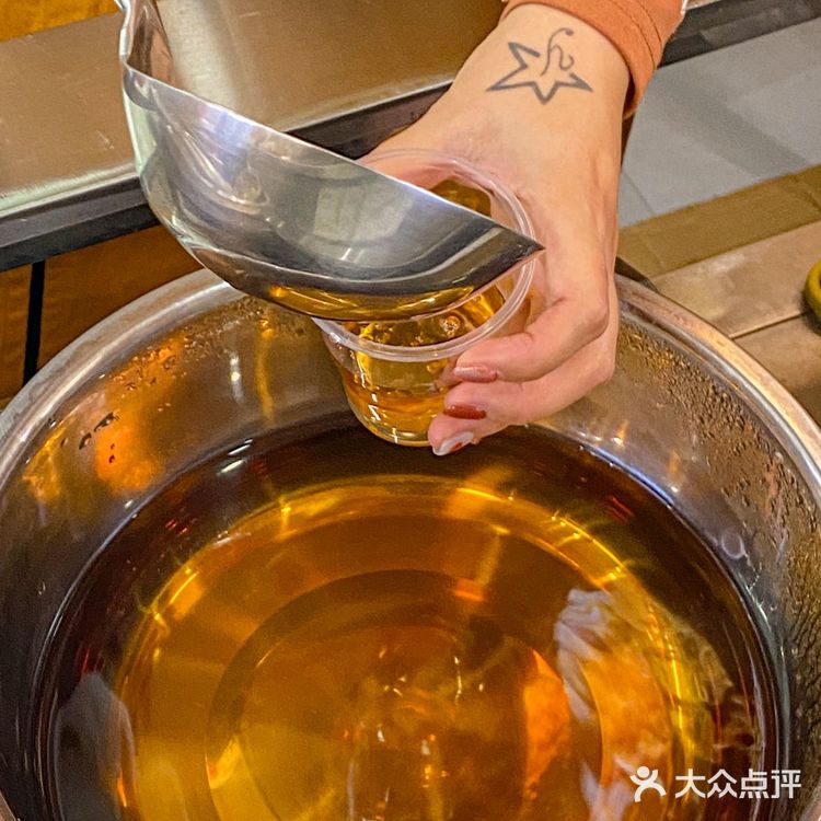 不许再说麻辣烫不好吃了!我要为麻辣烫扛大旗!