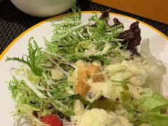 色拉-昆山裕元花园酒店·温莎西餐厅