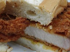 猪扒包-胜利茶餐室