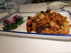 宫爆蘑菇鸡-肆月河豚·新淮扬(金融街店)