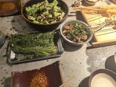 -破瓦寒窑·地摊烤羊排