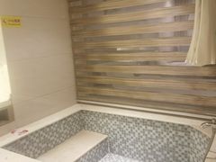 -兴芮温泉度假区