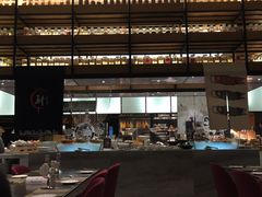 -飨食汇全日制餐厅·昆山皇冠假日酒店(九方店)