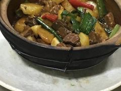 -大富蚝乌东哥饭店·石锅鱼杂·柠檬鸭(革新路店)