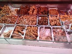 -绝味鸭脖(龙阳路生活广场店)