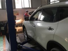 -友谊汽车维修保养·钣金喷漆事故定损·洗车贴膜