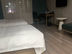 -山明水秀大饭店