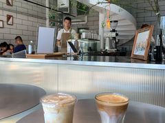 -RWORK·COFFEE(滨江店)