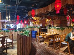 大堂-老滇山寨•云南特色菜•地方菜•民族风情歌舞表演(金碧店)