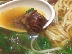 -牛吃草牛肉面(甬港南路店)