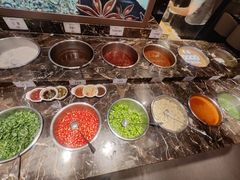 -黑金·寻焰自助百汇(中街店)