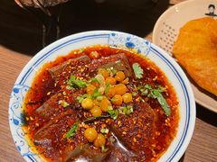 -肖四女乐山跷脚牛肉(滨江天街店)