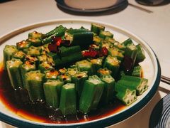 -八府香鸭·啫啫煲(华山路店)