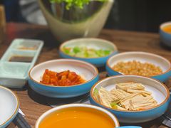 -明洞阿姨·韩式酱蟹烤肉·创意料理(三元桥店)